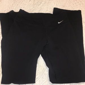 dry fit nike flare leggings